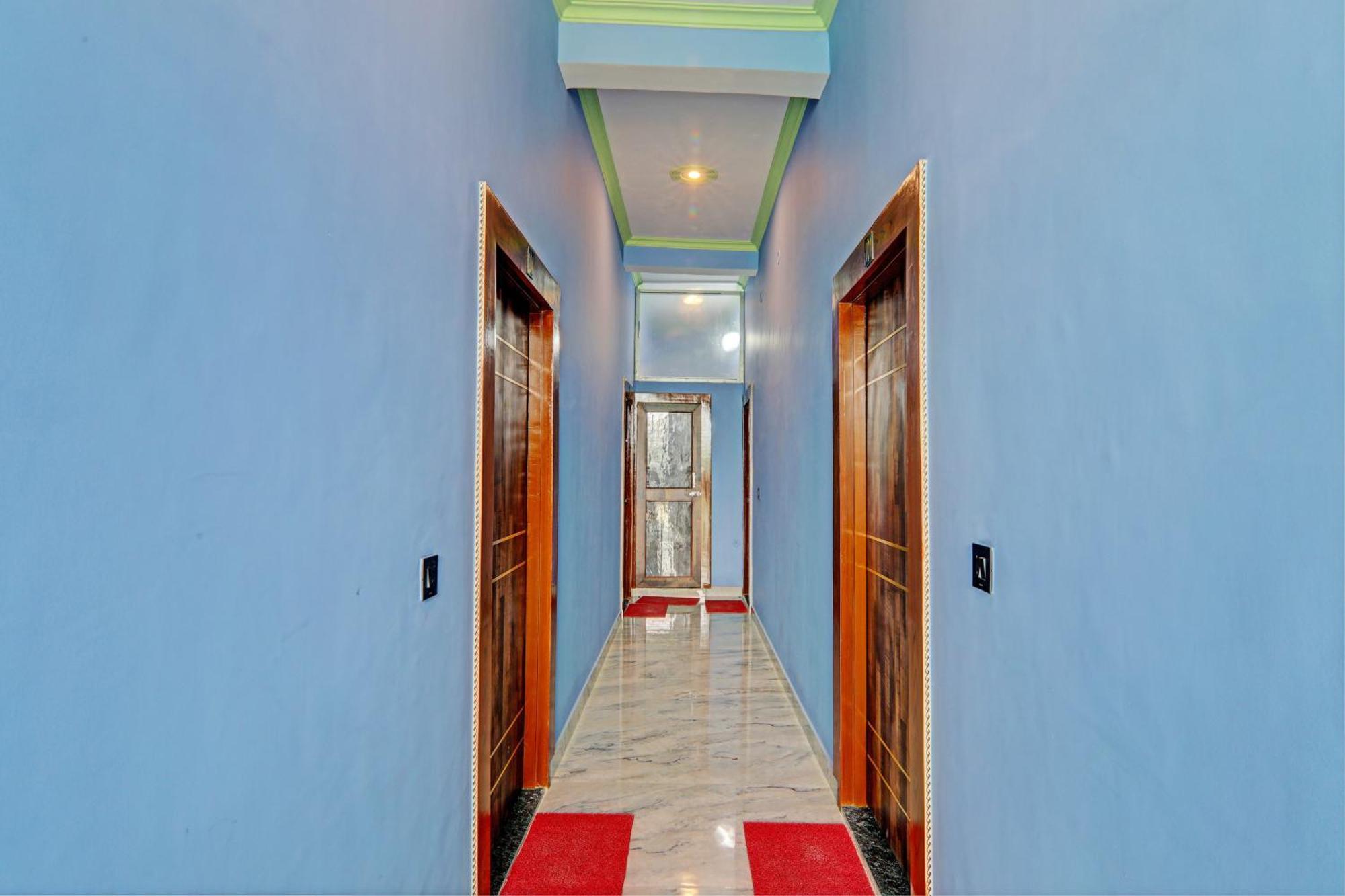 Oyo Green Valley Guest House Sultānpur Esterno foto